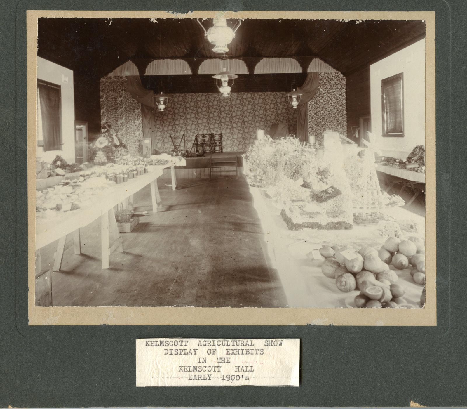 Display of exhibits in the early 1900s