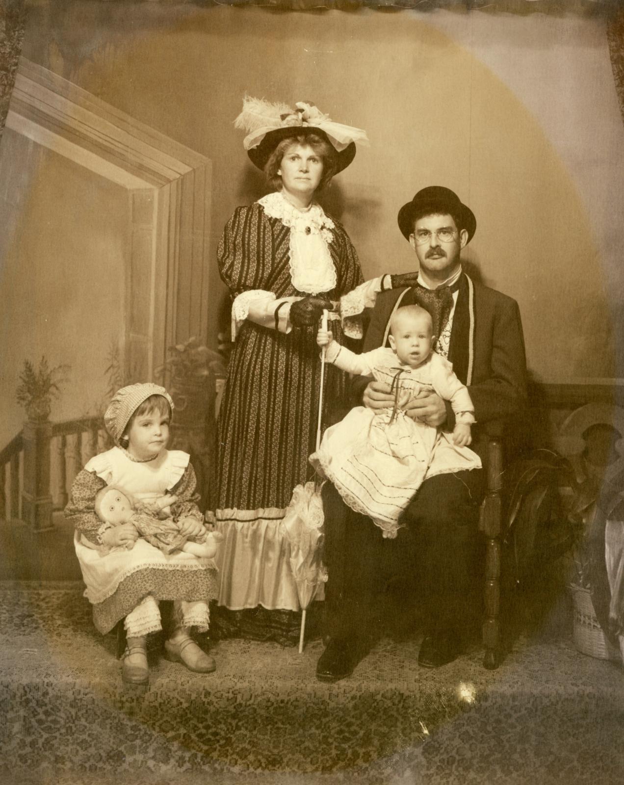 Photographic Emporium family portrait.