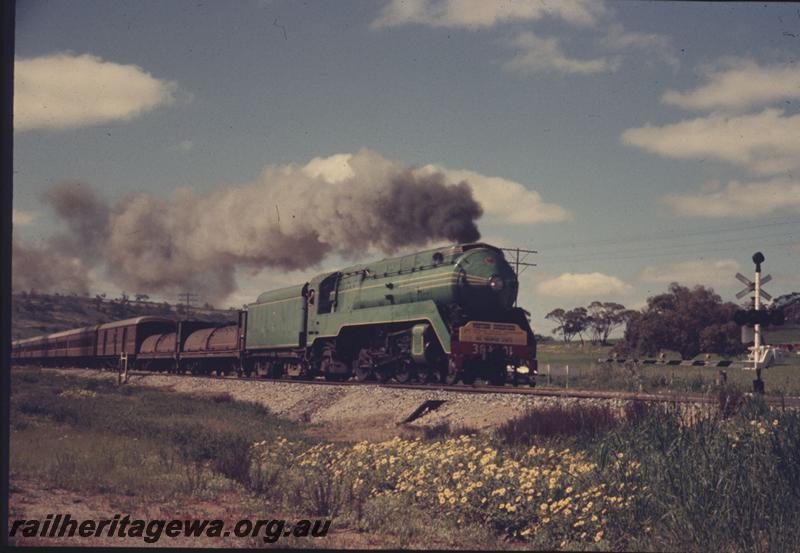 Western Endeavour in AVon Vallery 1970 (G Bown)