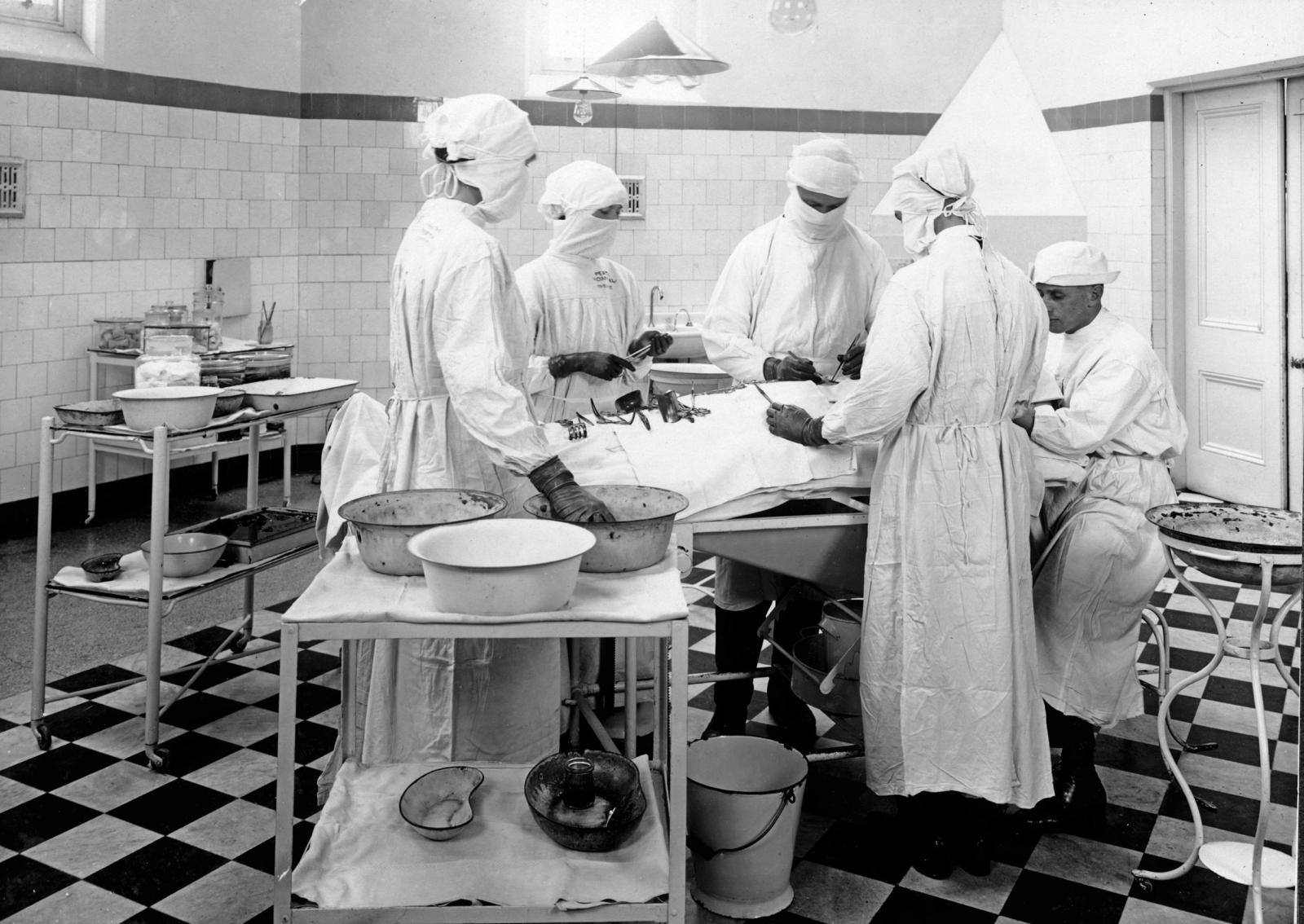 Perth Hospital Operating Theatre, A Block, 1927