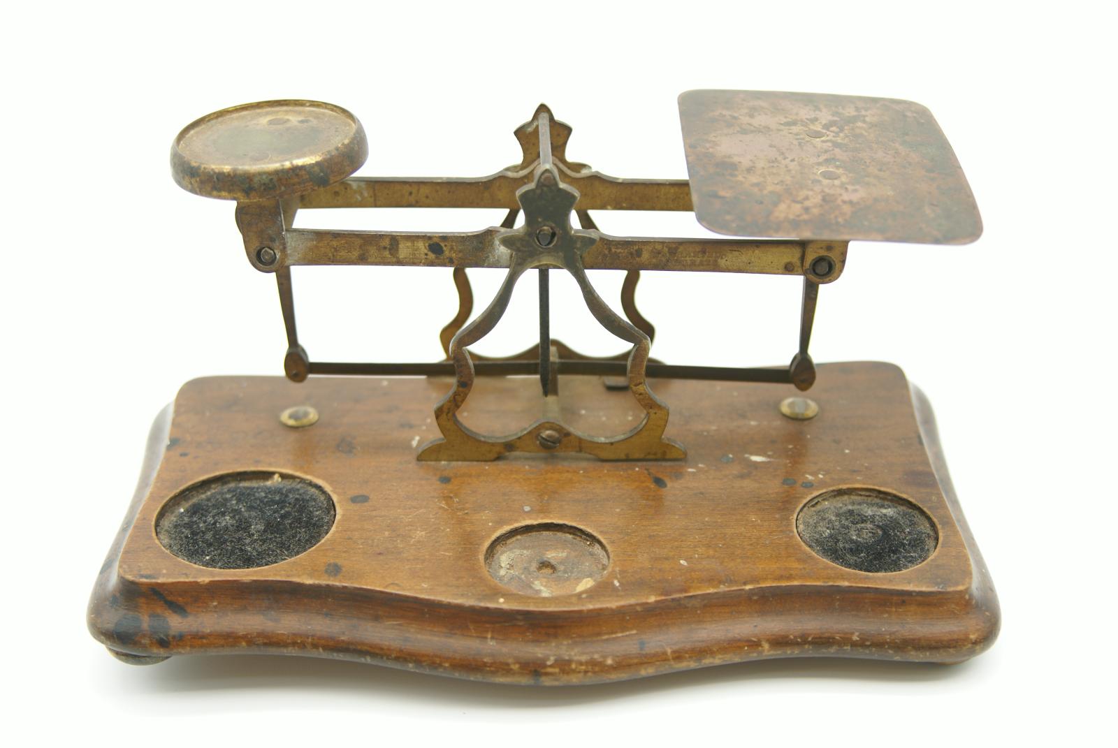 Postal letter scales