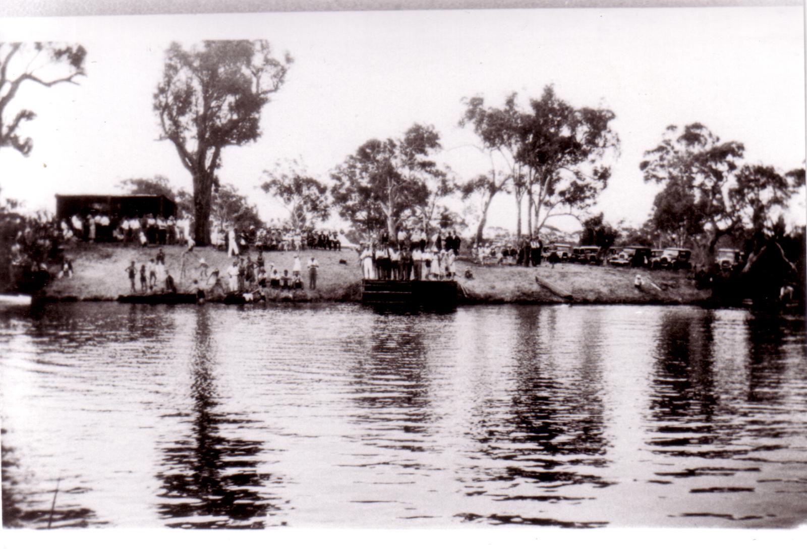 Gordon River Picnic Day circa 1930