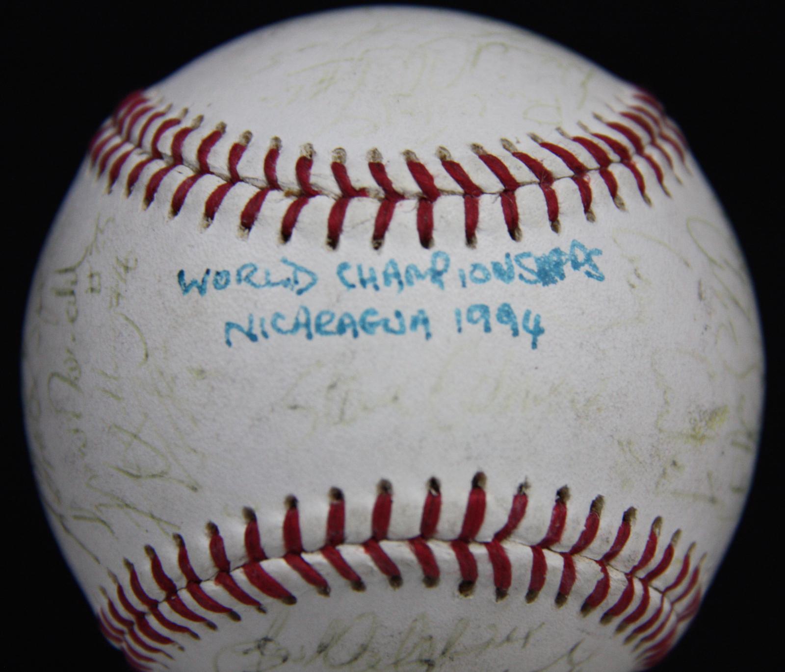 1994 Baseball World Cup Championship signed baseball