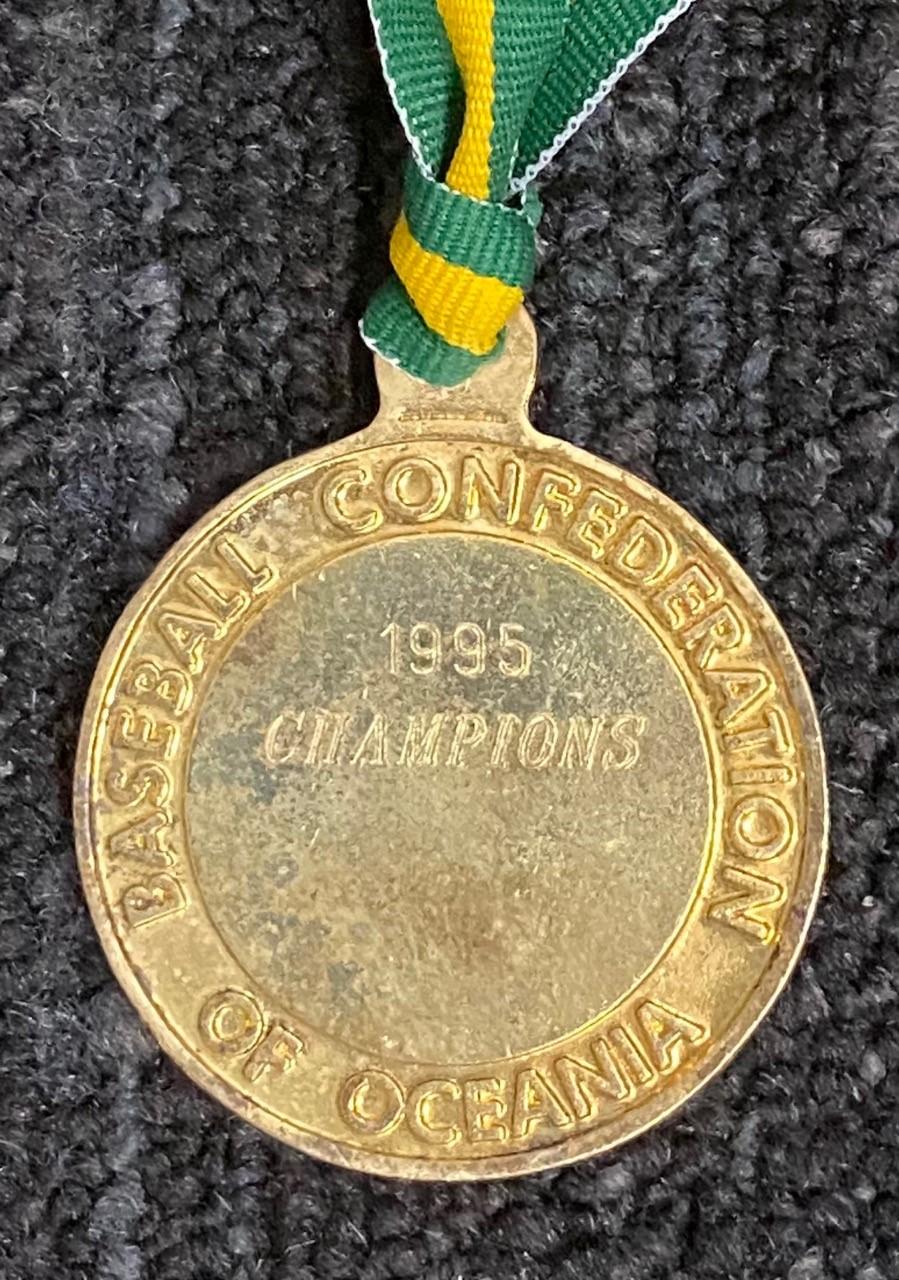 1995 Confederation of Oceania Medal (reverse)