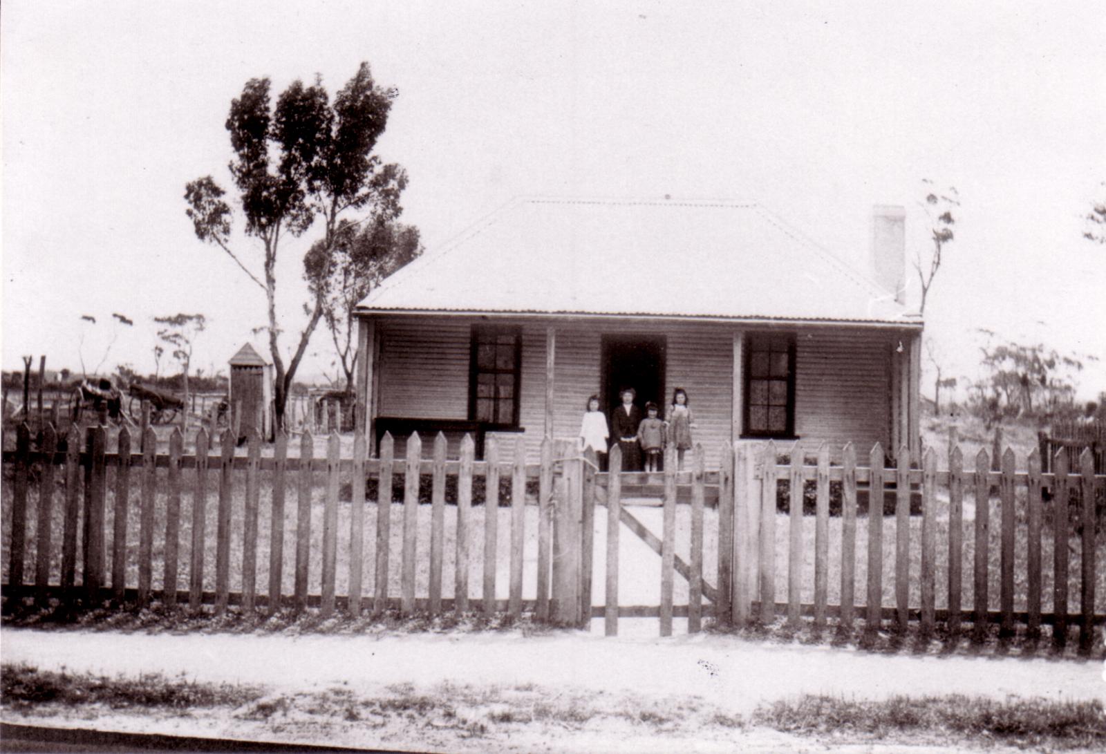 House Owned By AC Gardiner In Climie Street, Cranbrook.  Known As - Sport House - In Later Years.  L-R: Nola Gardiner (Lathwell), Mary Herbert, Thora Herbert, Barbara Gardiner.