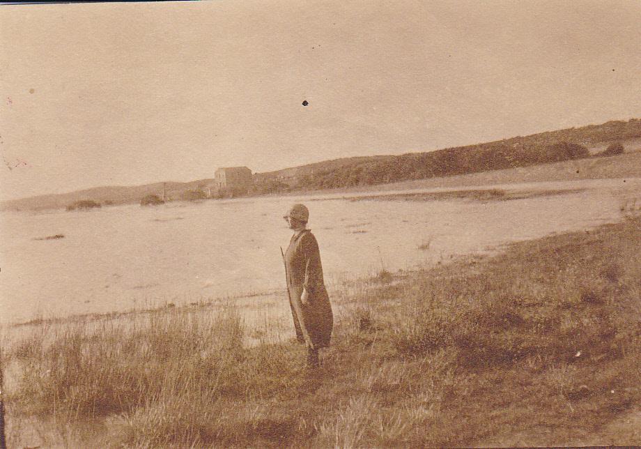 Flooding at Central Greenough, Granny Clinch in foreground, Clinch's Mill in background