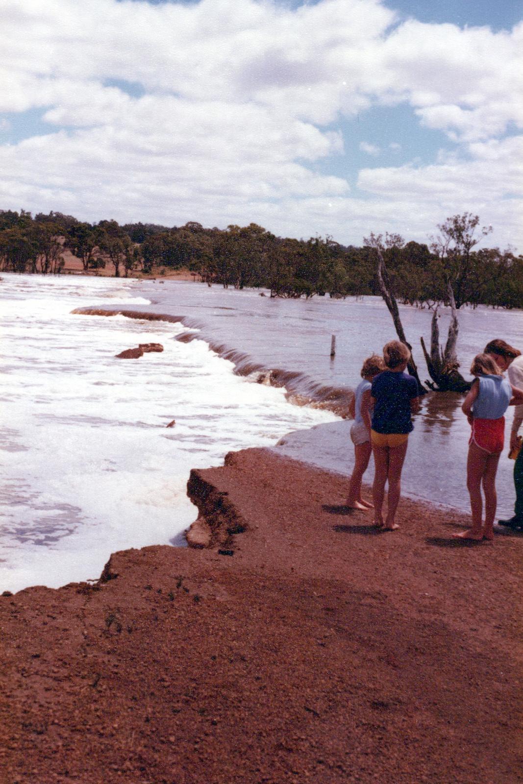 Receding floodwaters, Frankland River, at Yeriminup Bridge.