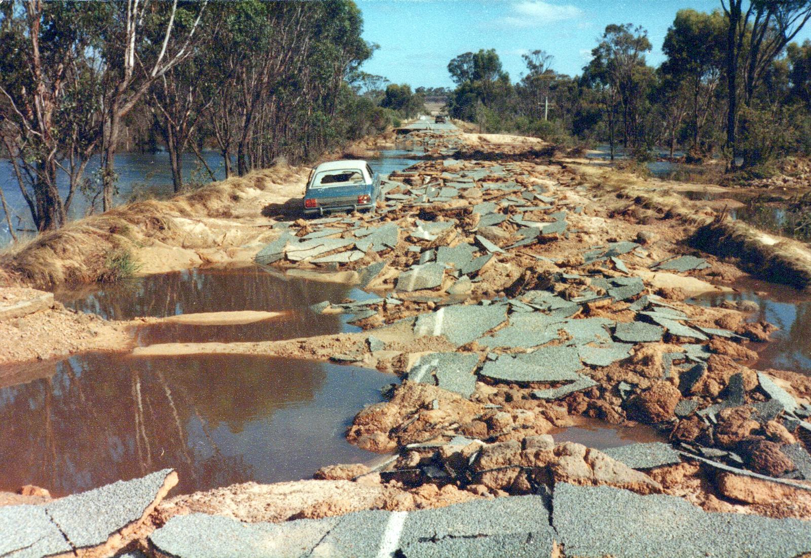 Vehicle stranded on the Gordon Bridge, Albany Highway.