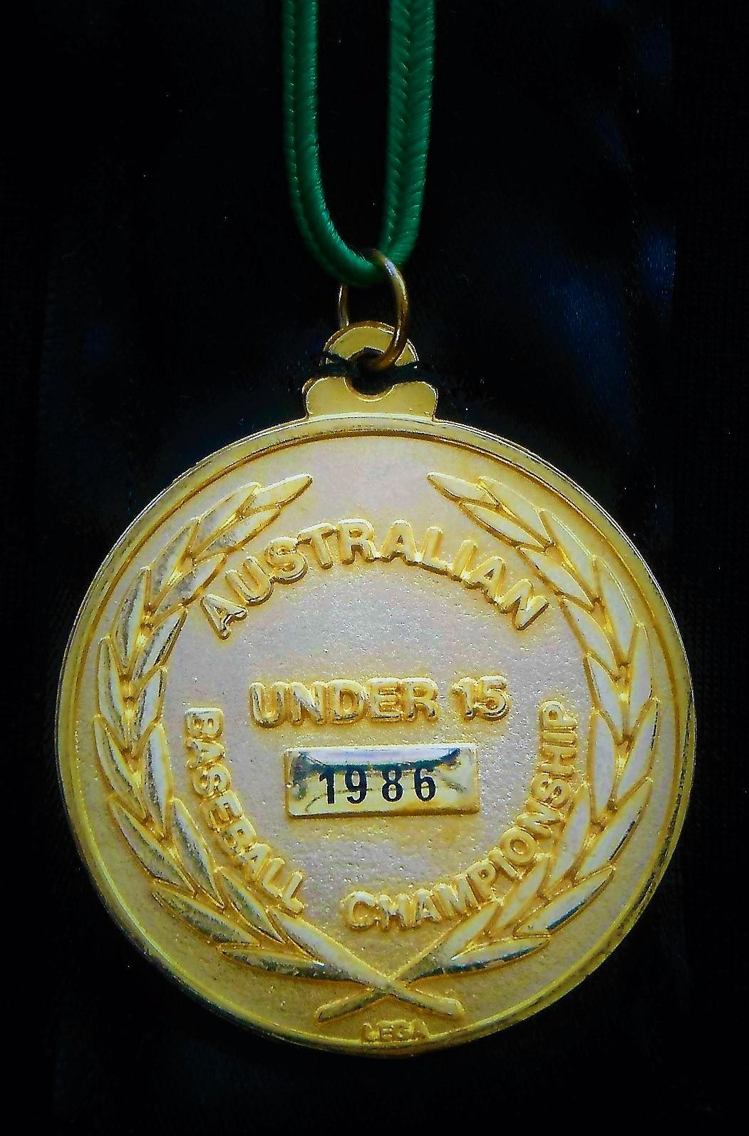 1986 Under 15 Australian Baseball Championship medallion (reverse)