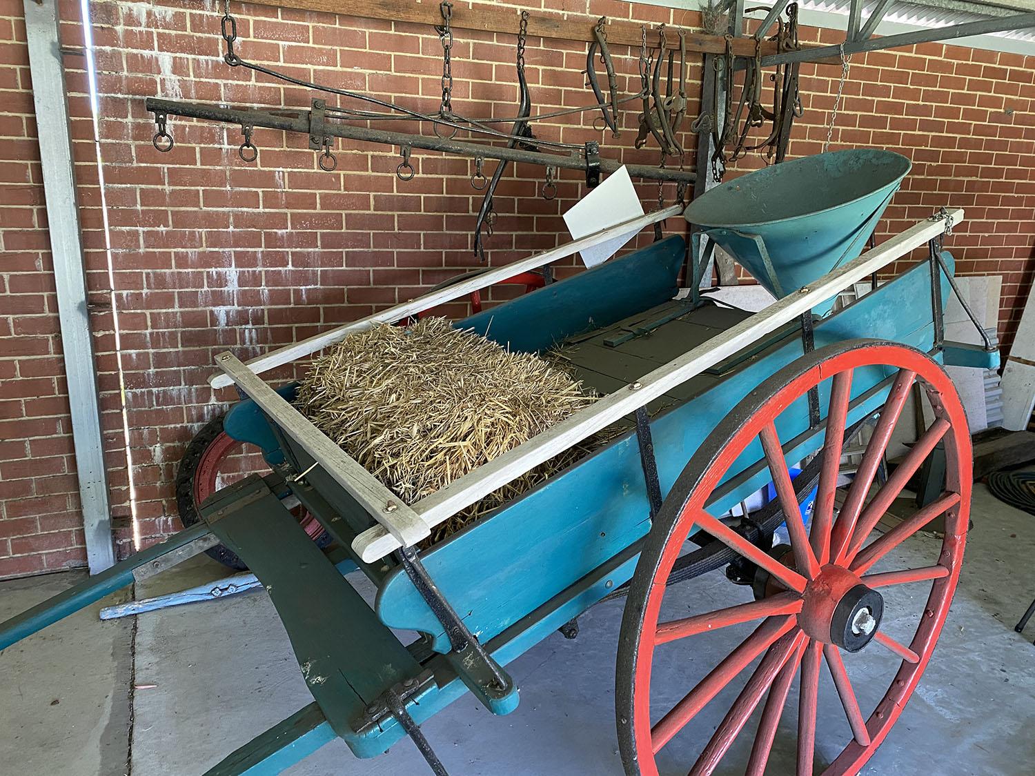 Spring Cart Super Spreader side view