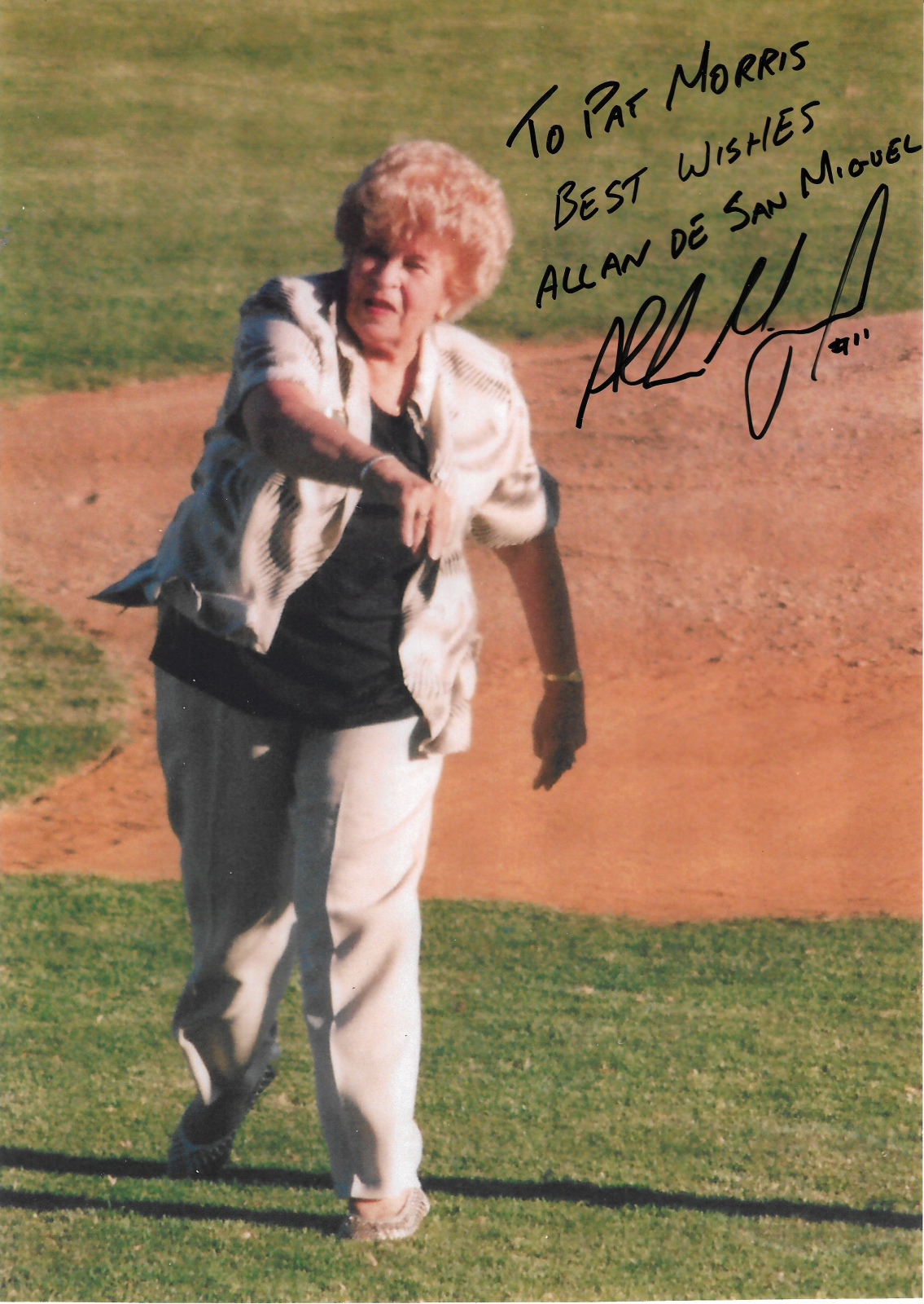 Mayor Pat Morris throwing out first pitch at the 2007 Claxton Shield Series