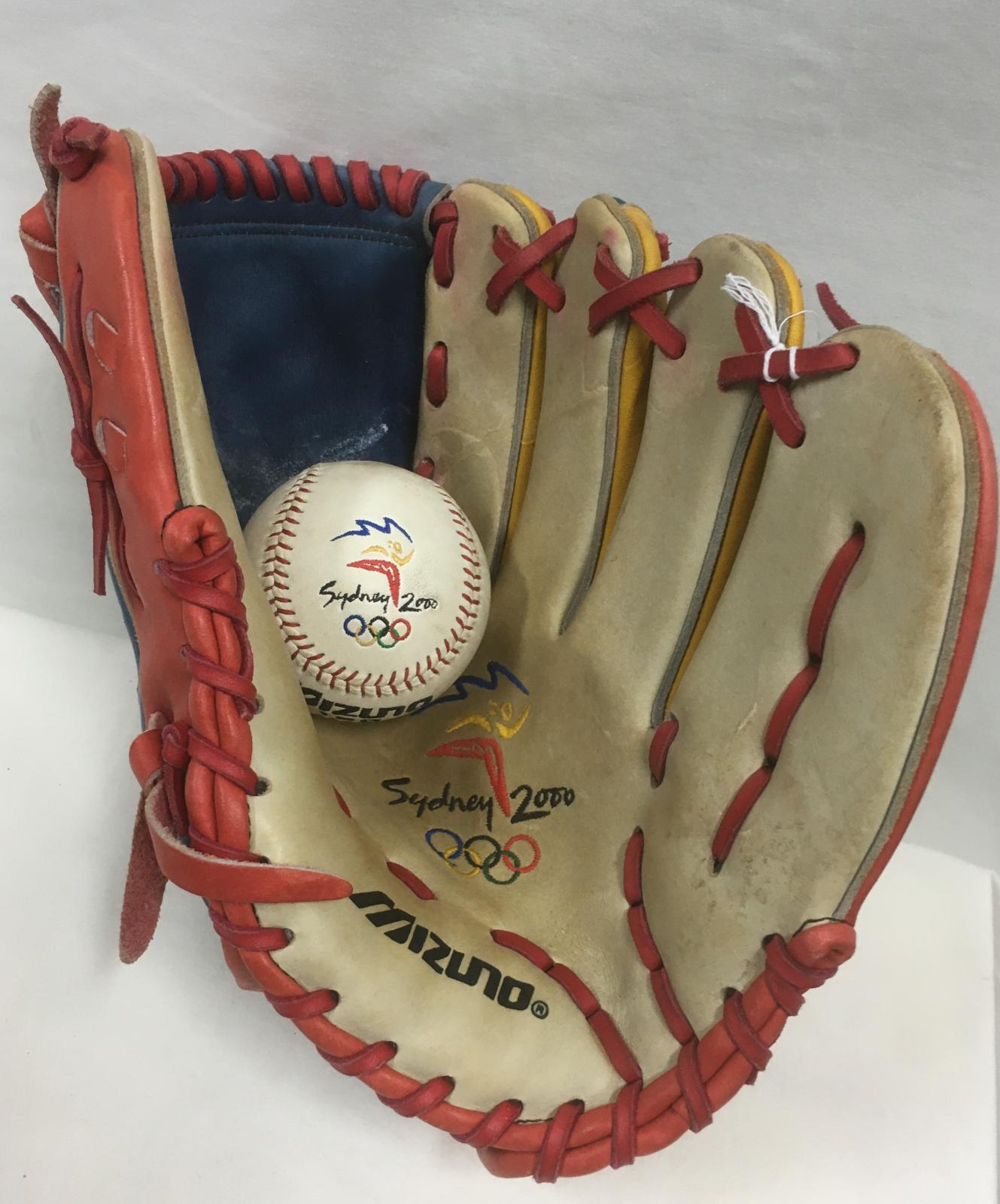 Sydney 2000 Olympics commemorative baseball glove and first pitch baseball