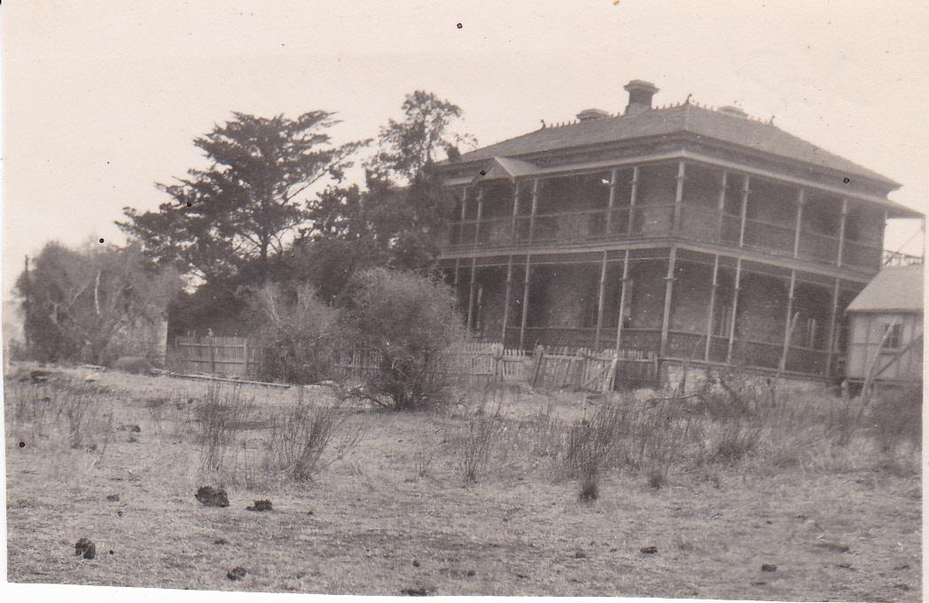 Photograph of Woodburn House, Greenough