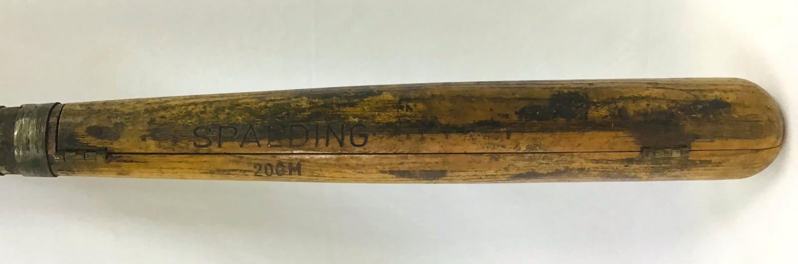 1935-36 Western Australian souvenir baseball bat showing maker's mark