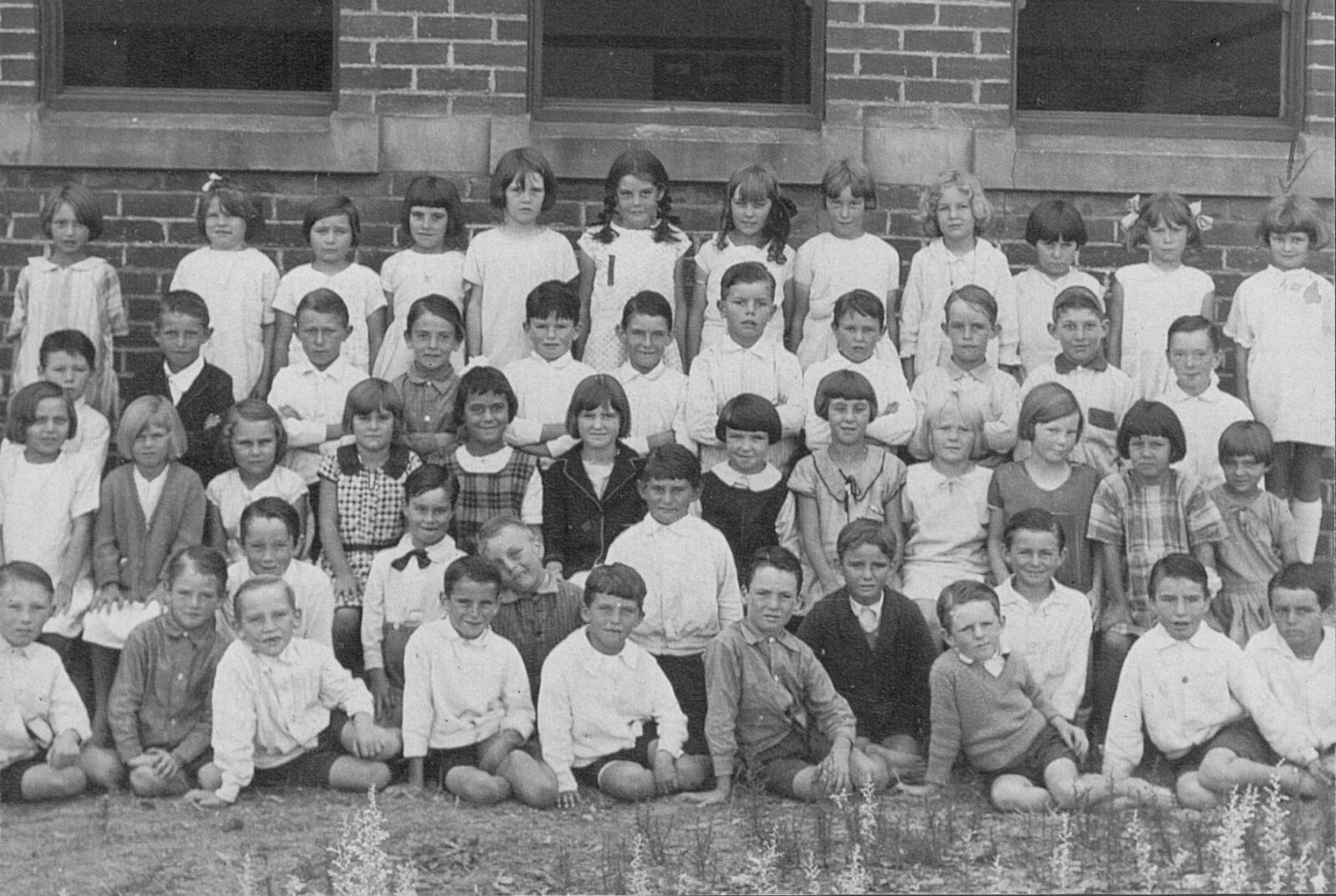 C1930/31. Allison Hemmings is in the back row, fifth from the left hand side.