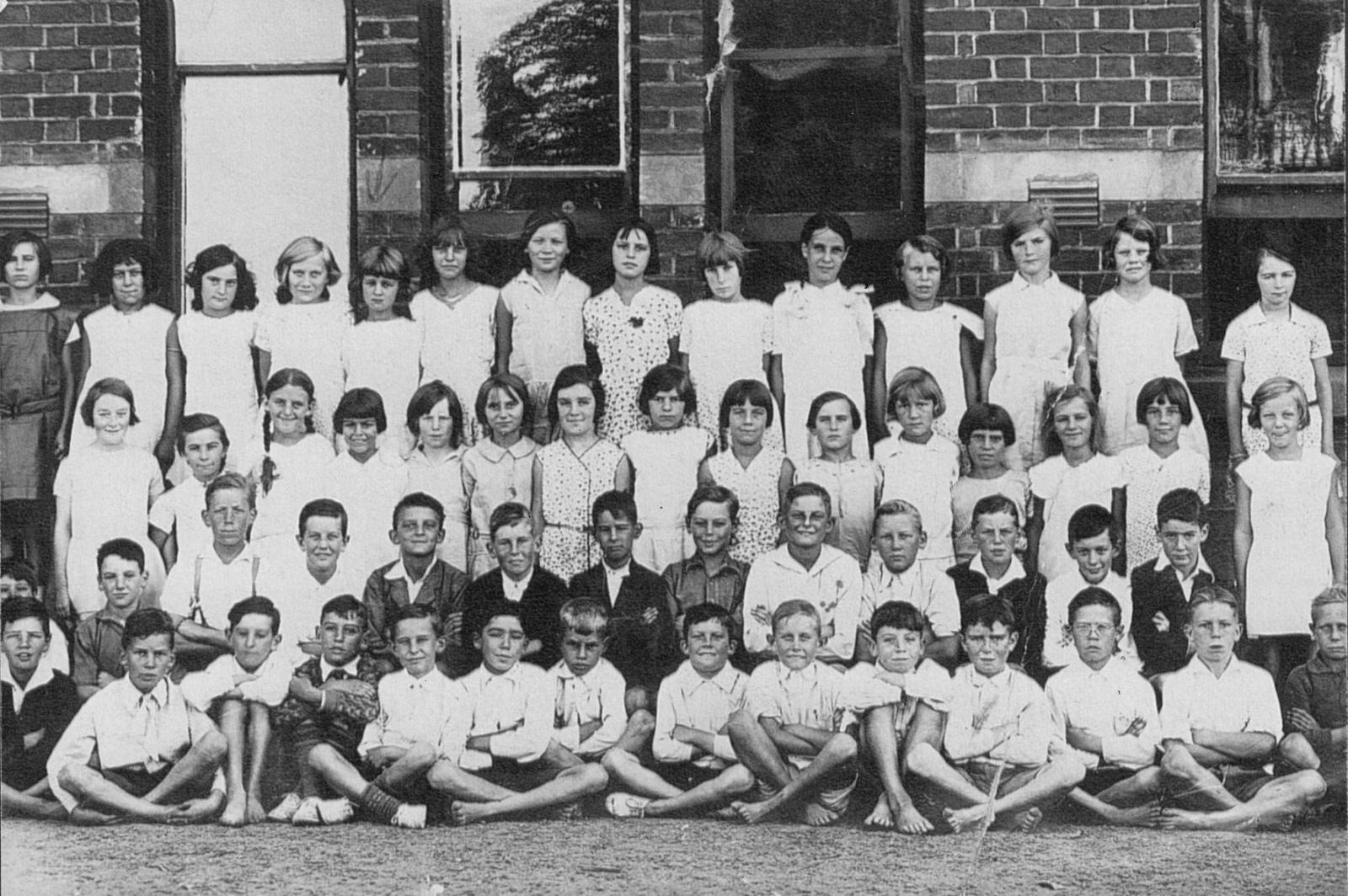 C1928/29. Allison Hemmings is in the back row on the far right.