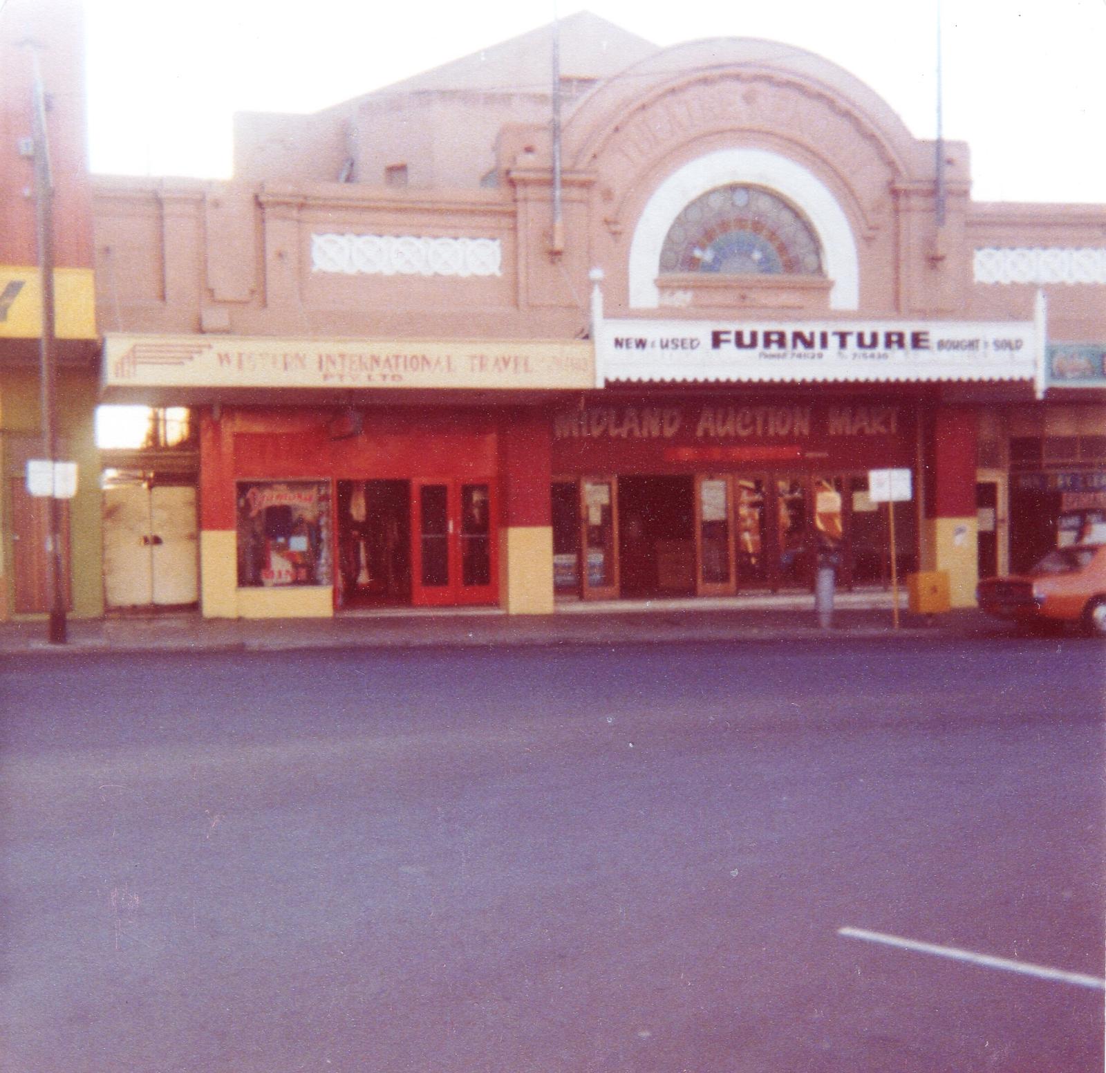 Theatre Renown, Great Northern Highway, Midland.