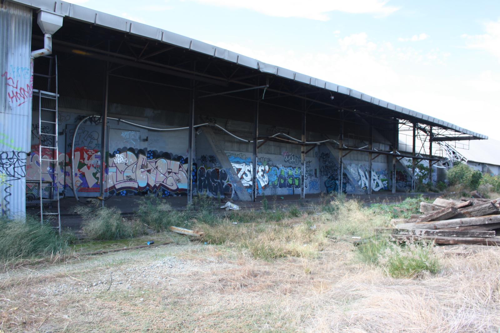 P34-37. Exterior of the silo. 