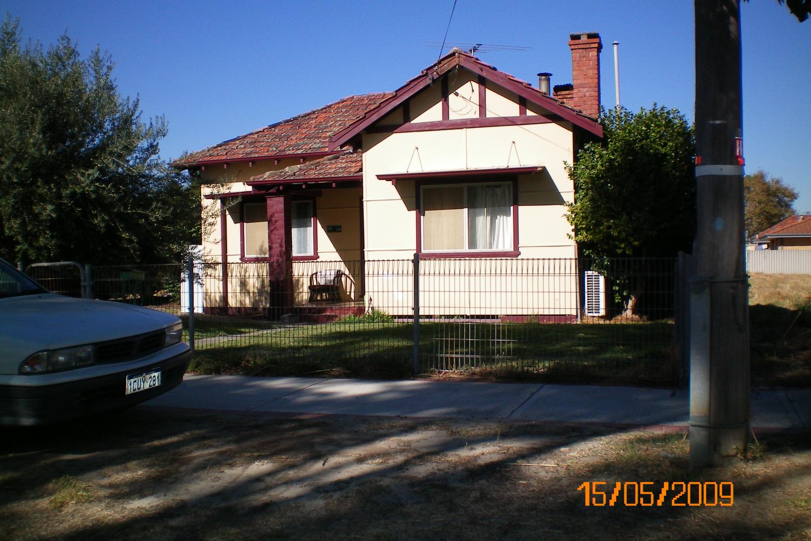 P35-06. Unidentified house in Midland.