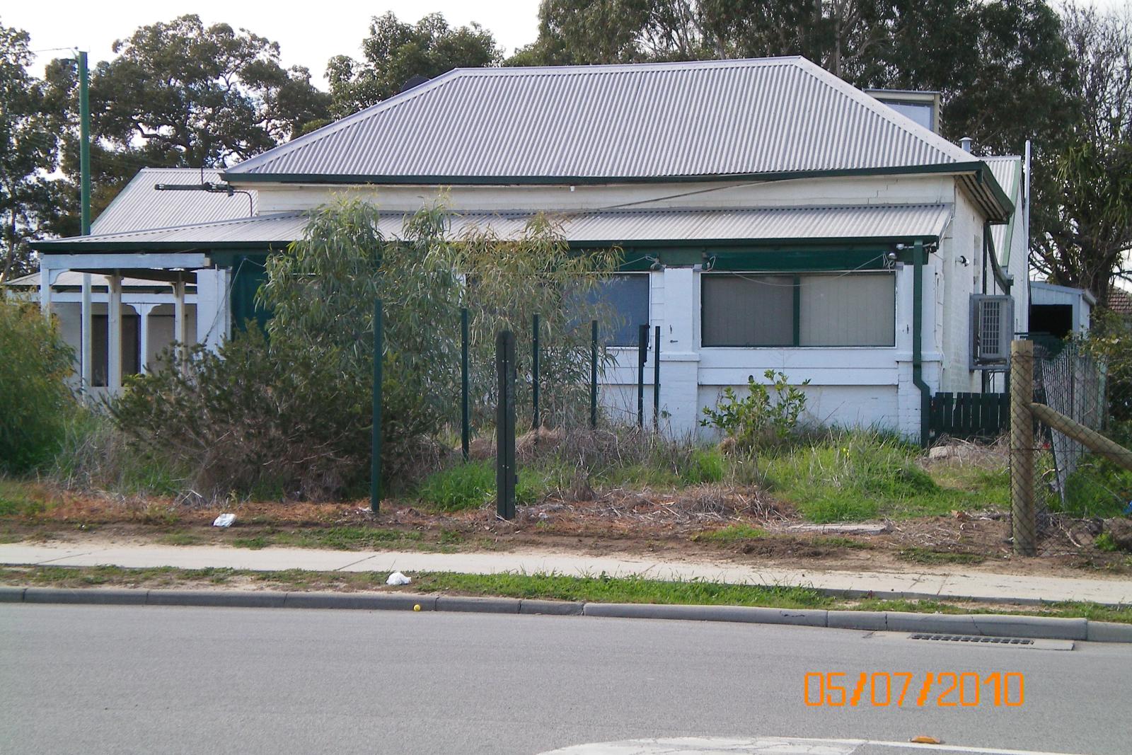 P35-41. House on Great Northern Highway, Midland, number unknown. 