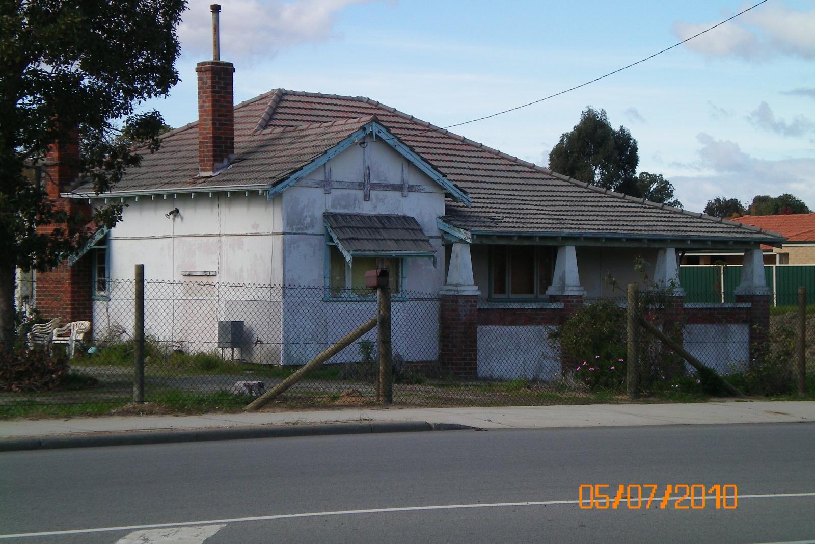 P35-42. House on Great Northern Highway, Midland, number unknown. 