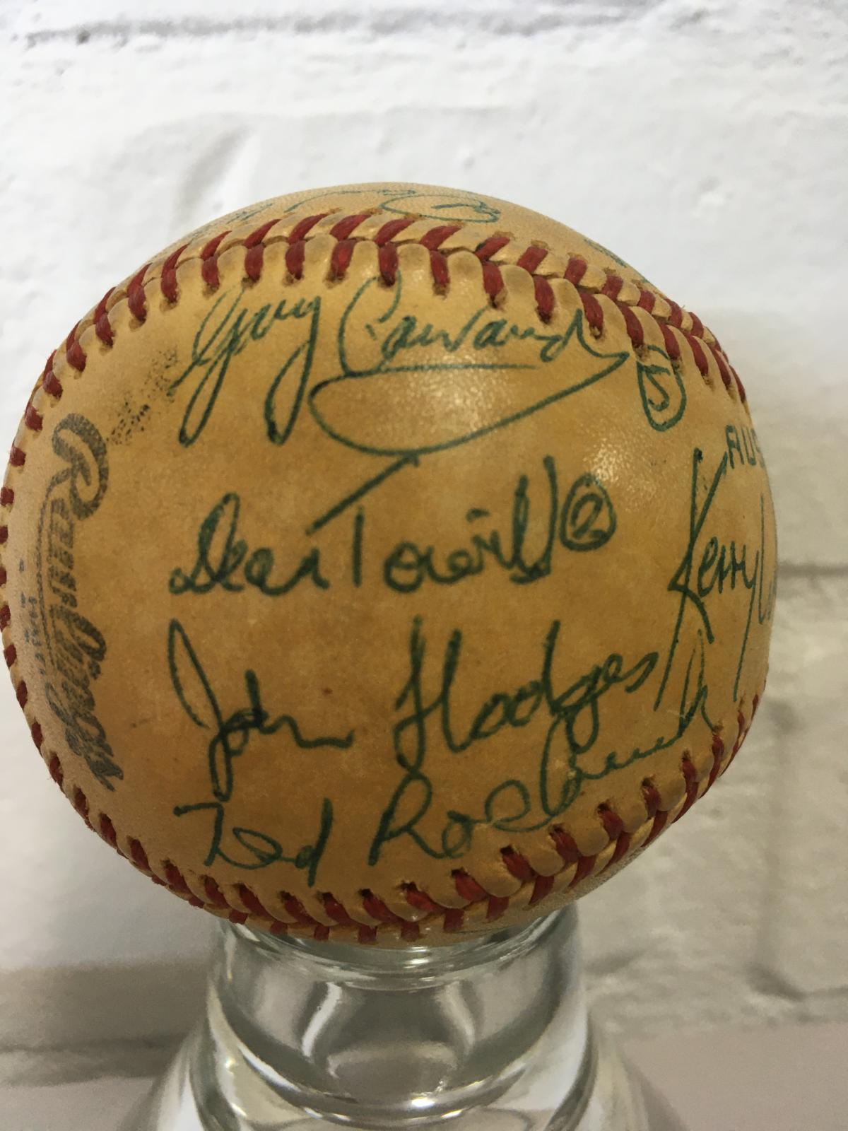 1978 Amateur World Series baseball signed by Australian team