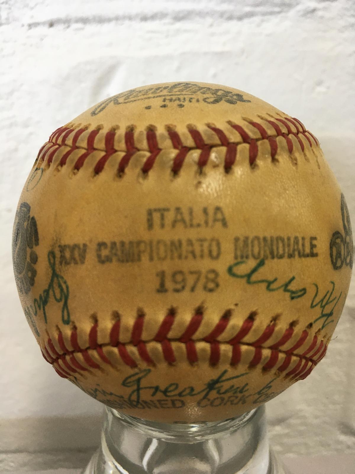 1978 Amateur World Series baseball signed by Australian team