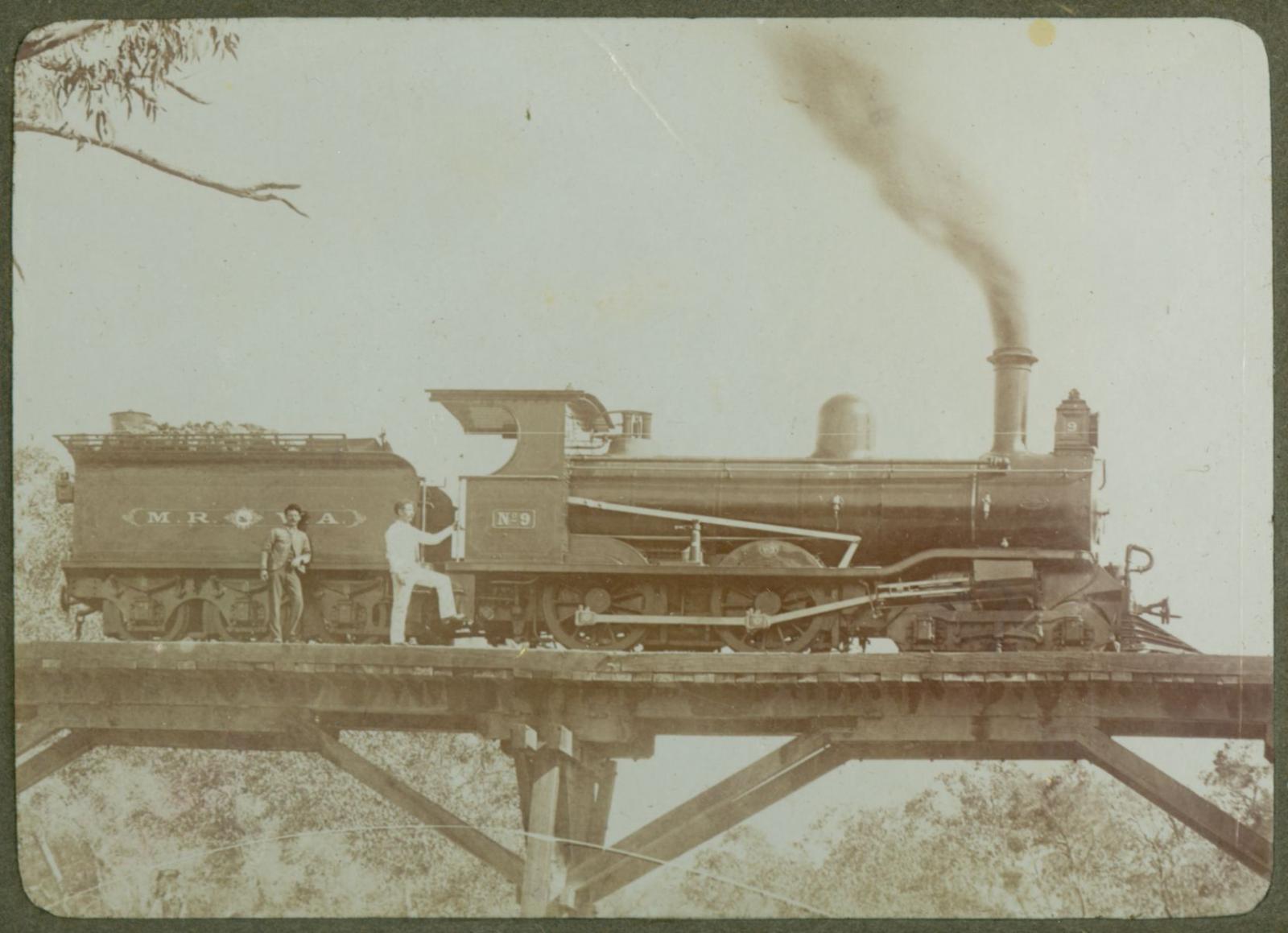 P100-06. Midland Railway Company locomotive.