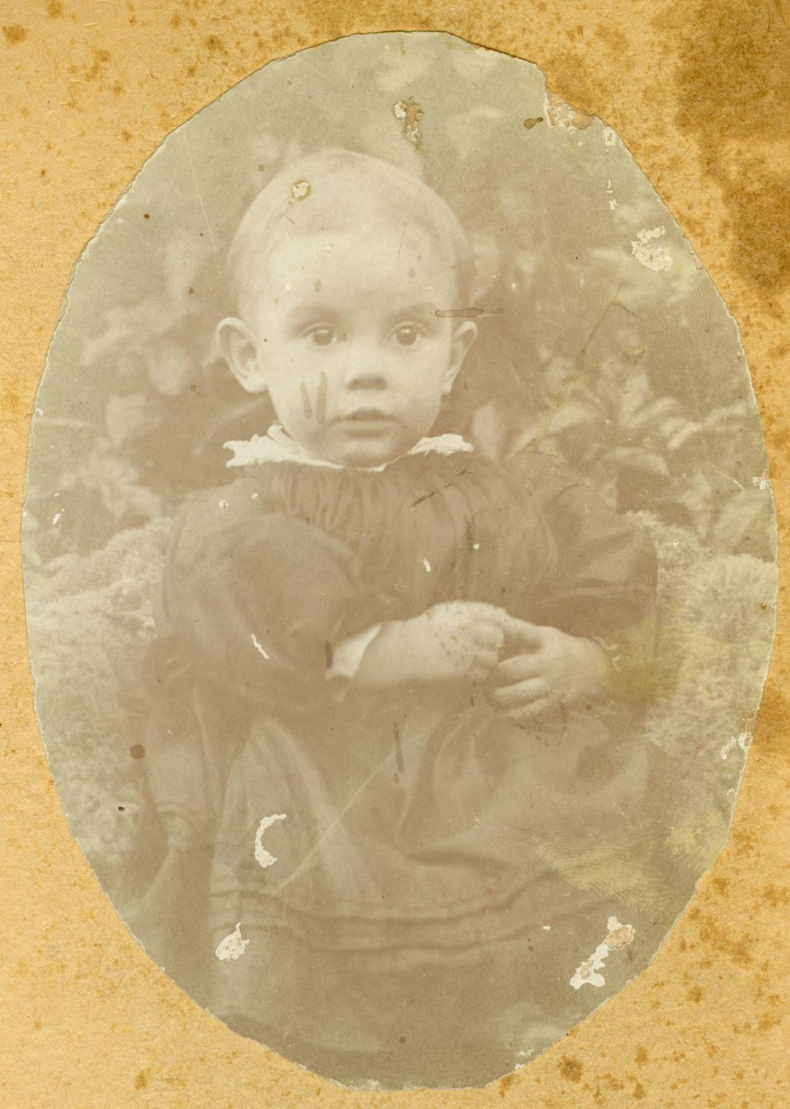 P100-25. Unknown child.