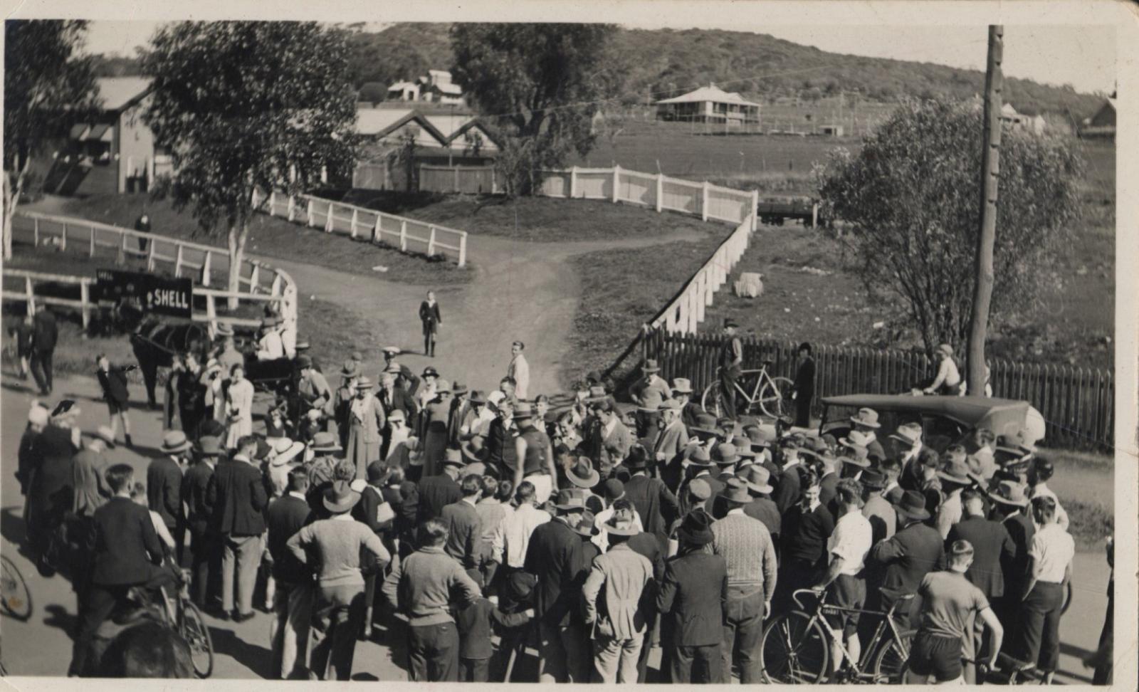 Toodyay Wheelbarrow Race 1935 in correct orientation