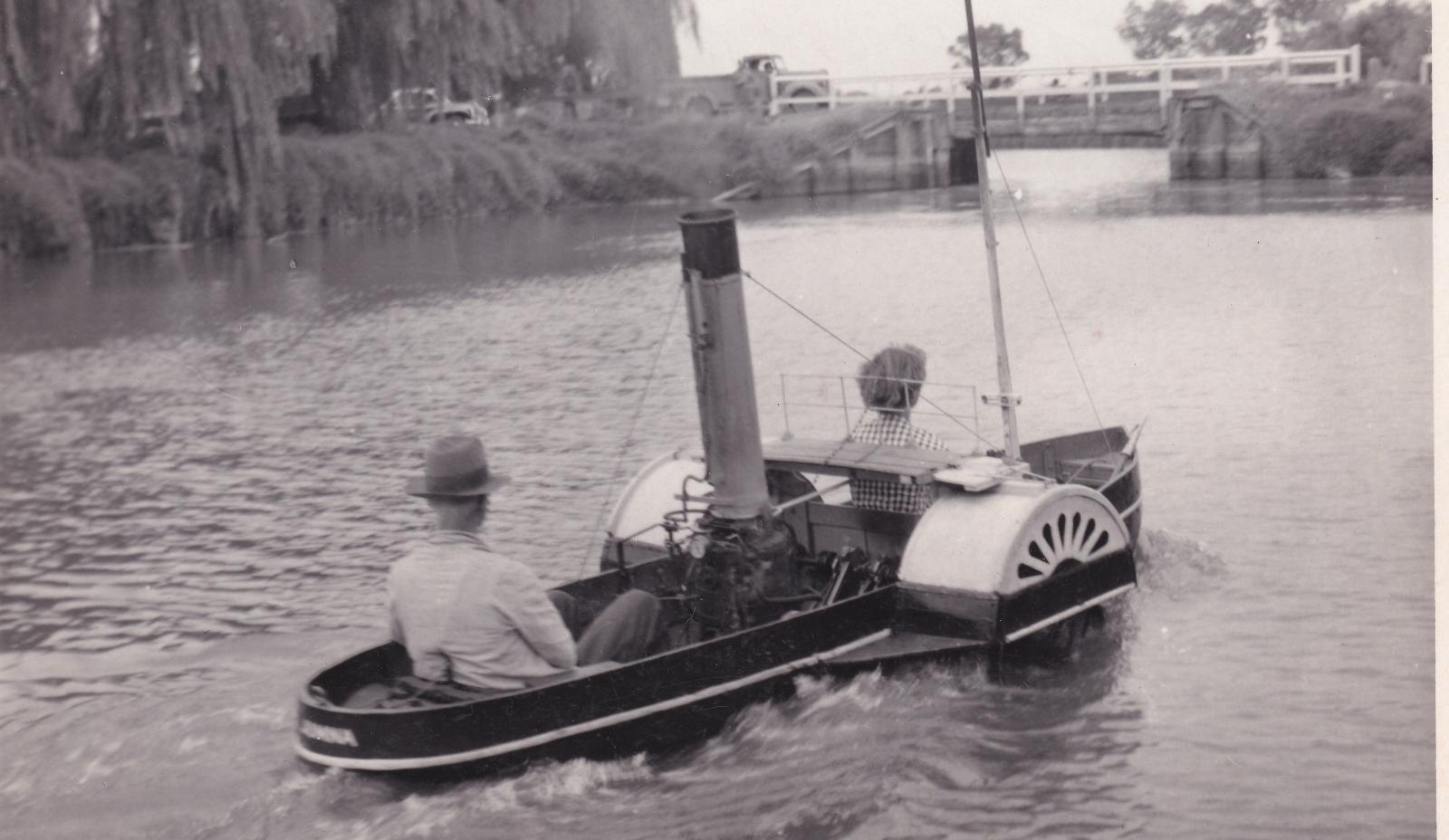 Rev Davies piloting the Jumna towards Queen Street bridge.