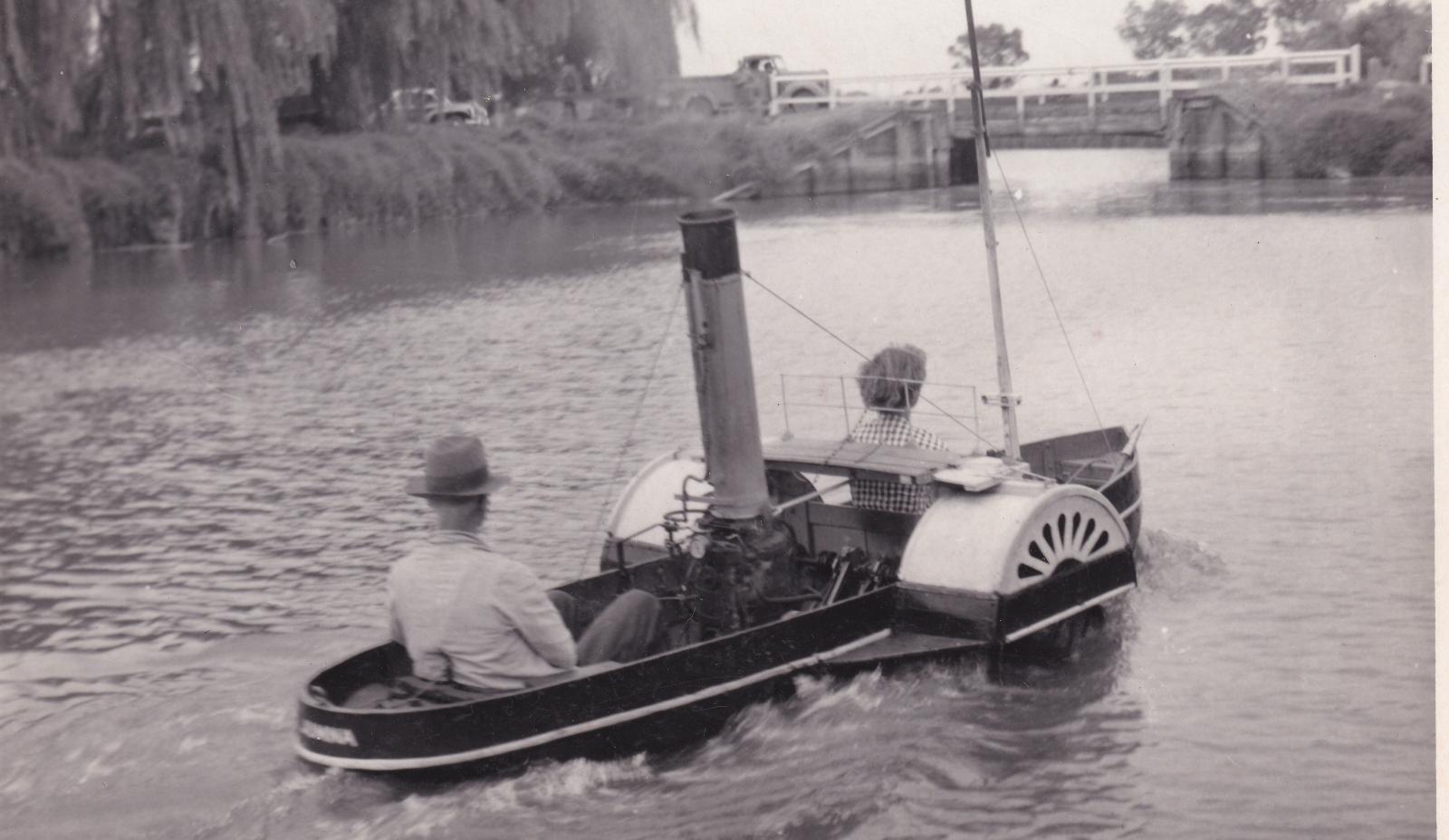 Rev Davies piloting the Jumna towards Queen Street bridge. 