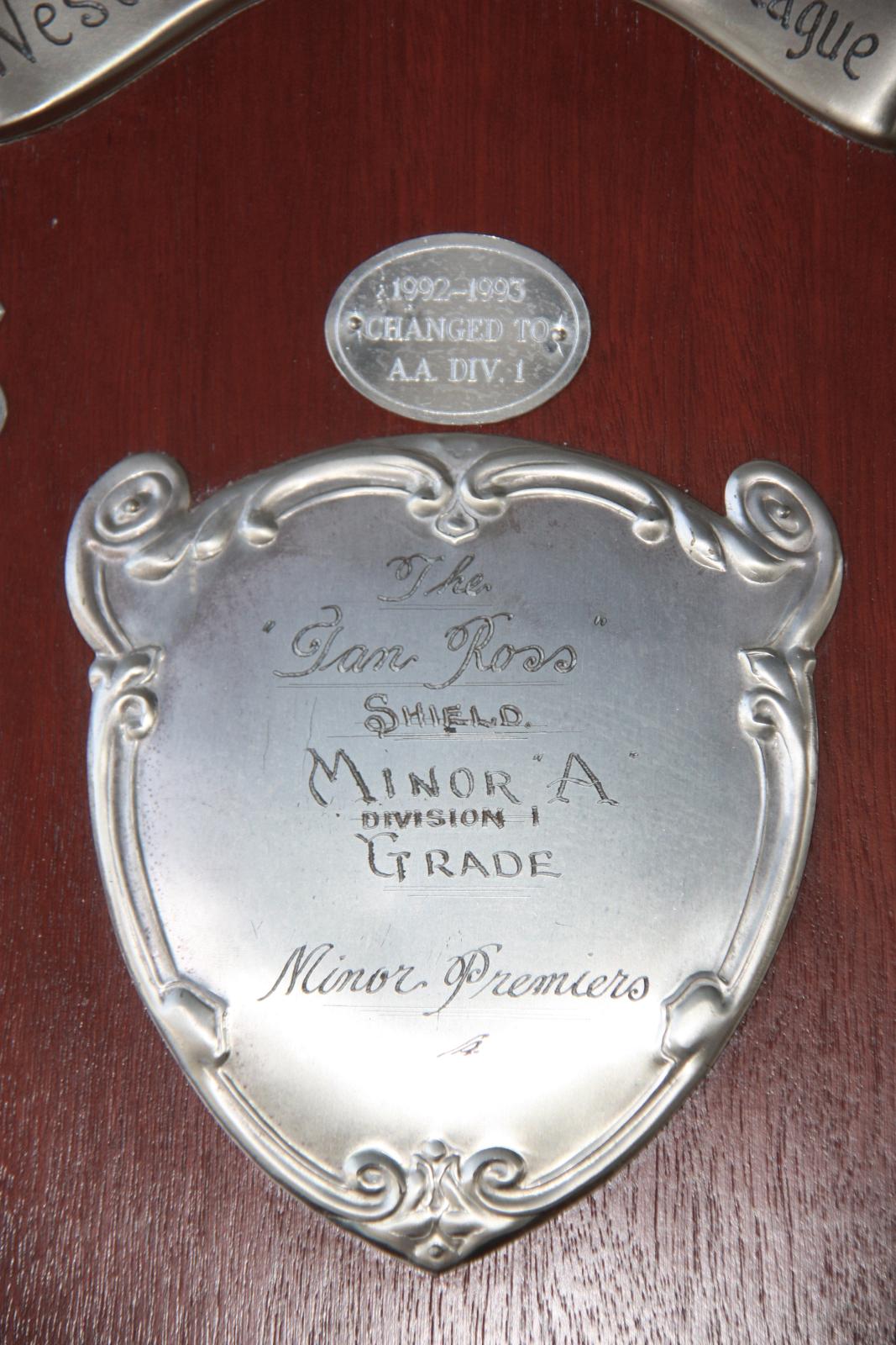 Ian Ross Shield for 'A' Grade Division 1 Minor Premiers (centre plate)