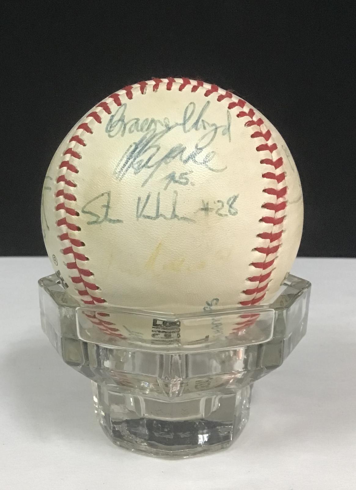 1990/91 baseball signed by ABL Champions - Perth Heat