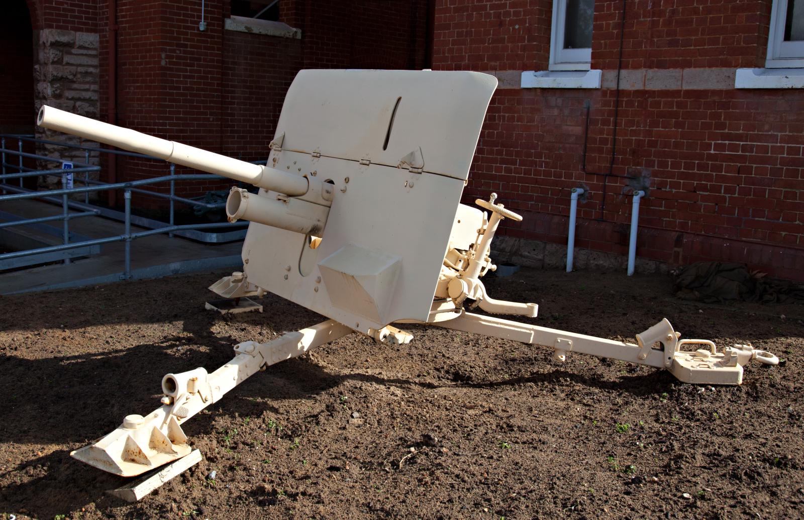 2 pounder anti-tank gun