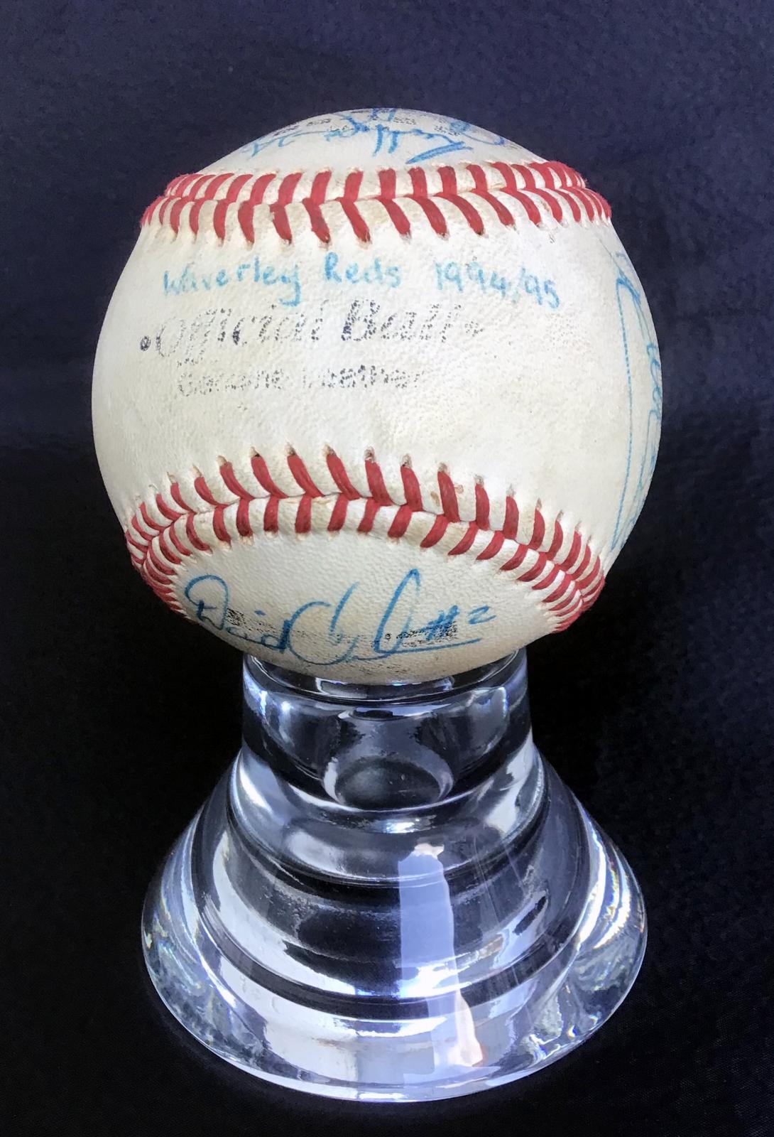 1994/95 baseball signed by Waverley Reds