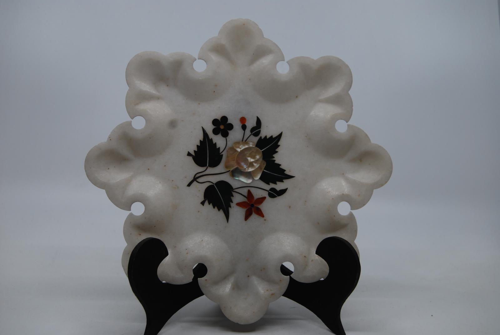 Alabaster Plate with flower motif