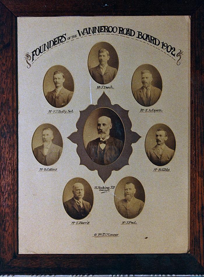 PD01186 - Wanneroo Road board founders 1902