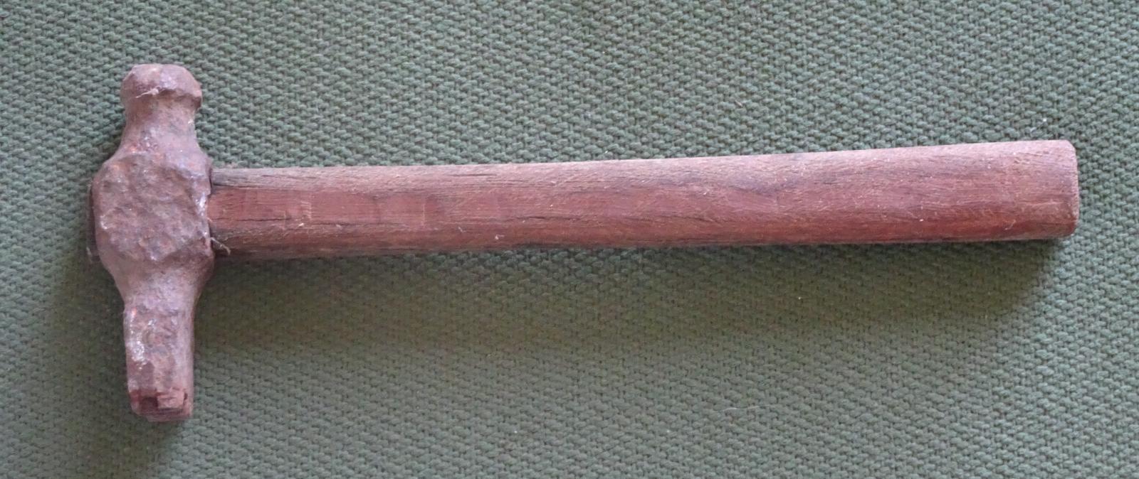 Log stamping hammer