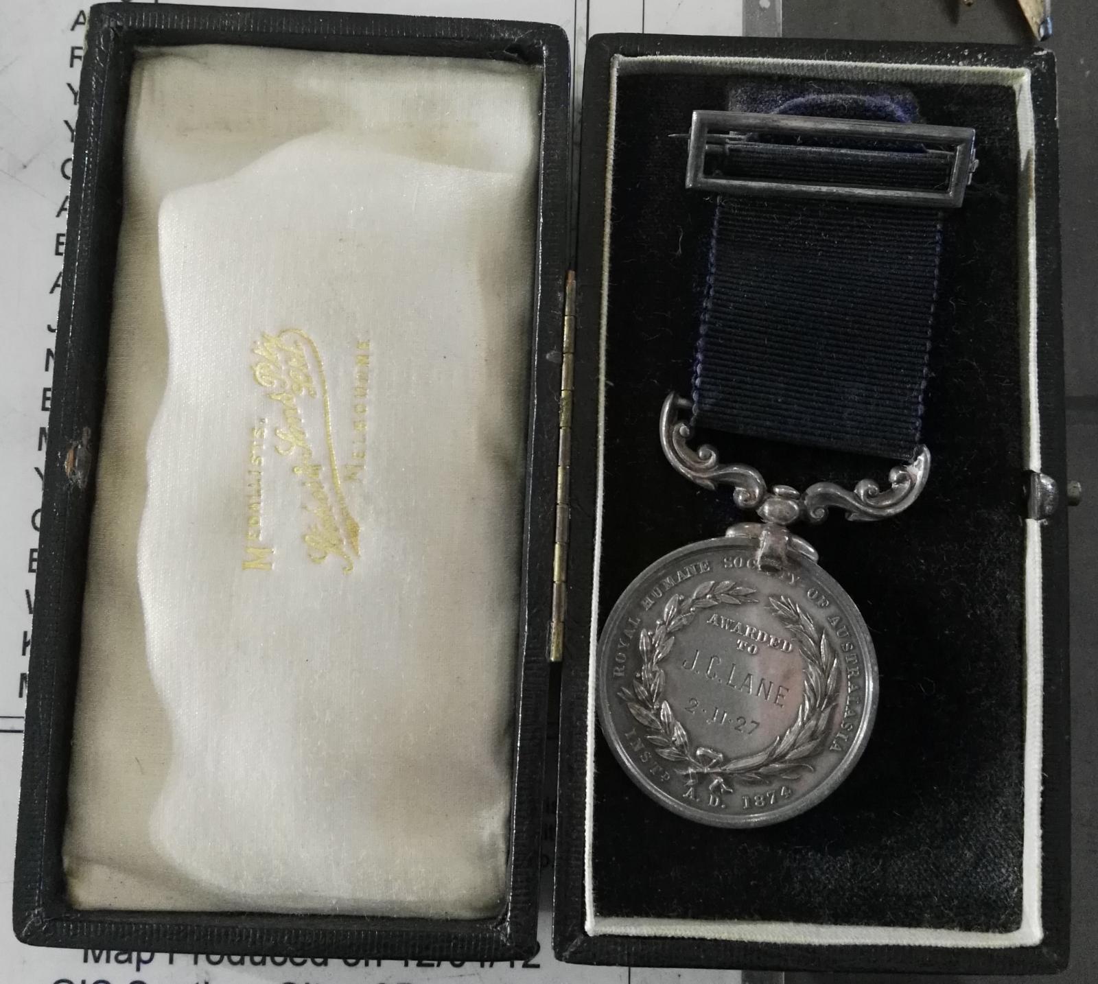 Bravery Award awarded to John Lane for attempted rescue at Torpedo Rocks 1927