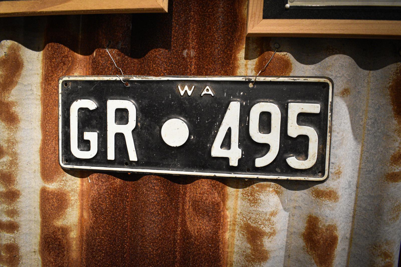 Number Plate GR 495