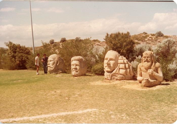 PD03850 - Sand Sculptures, Atlantis Marine Park