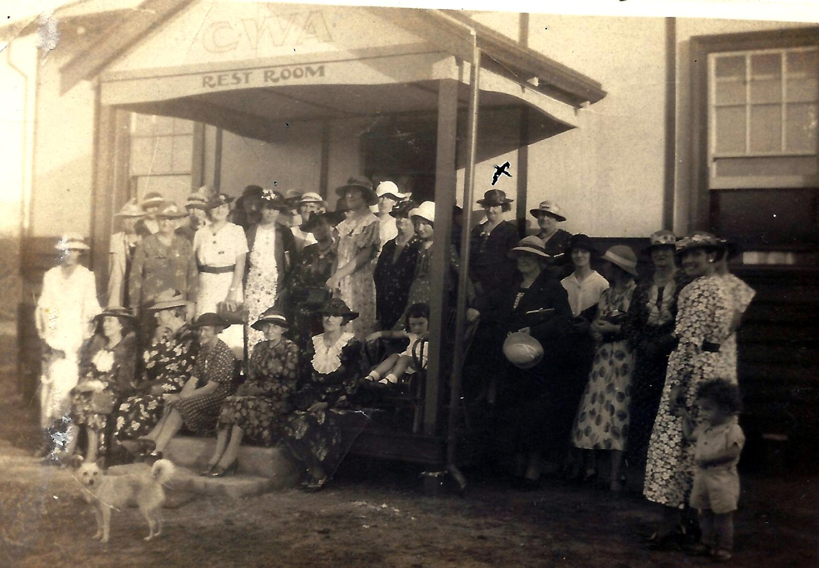 Opening Mingenew Rest Room