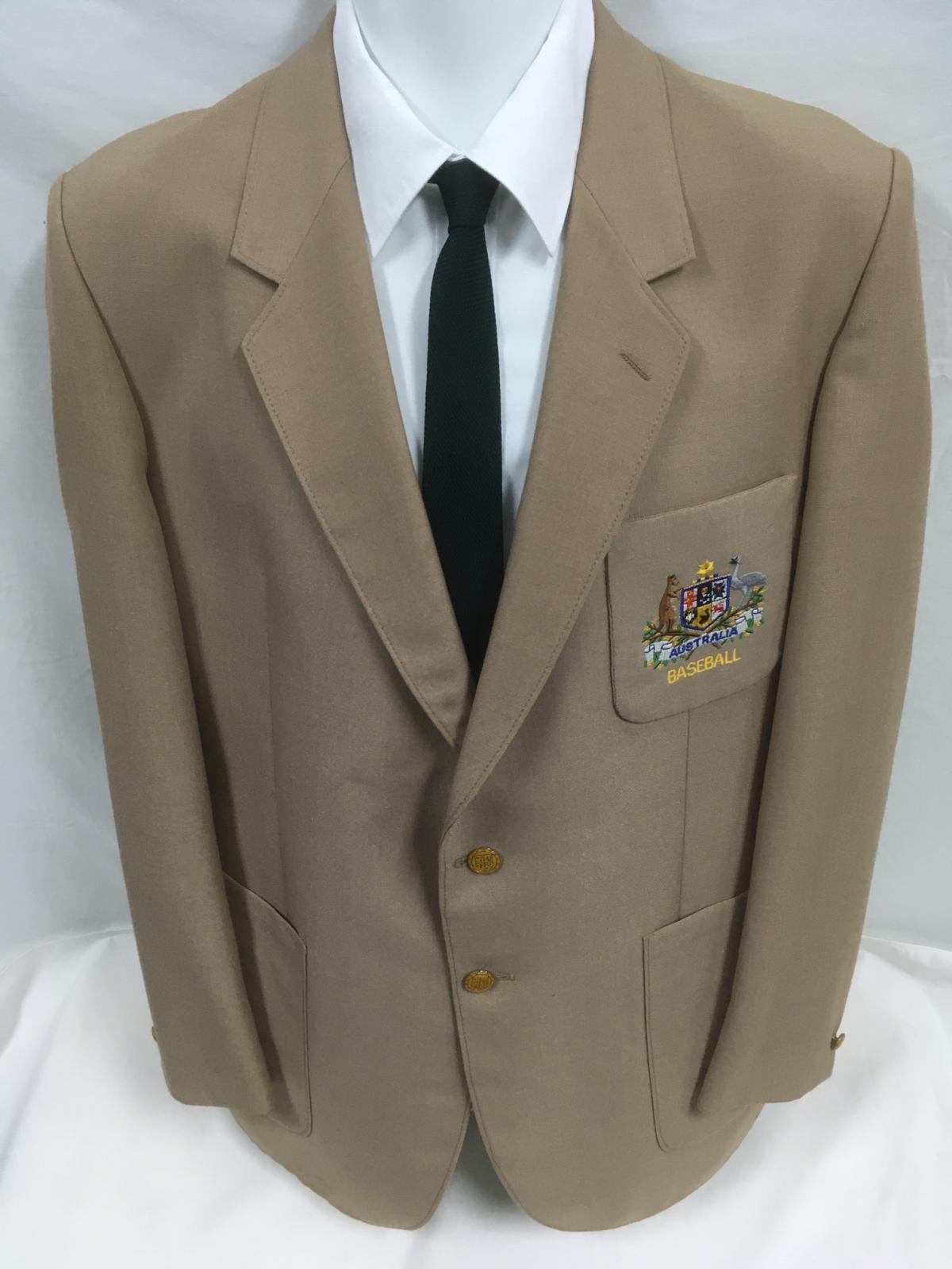 Maurie Reynold's 1983 Australian team blazer (front)