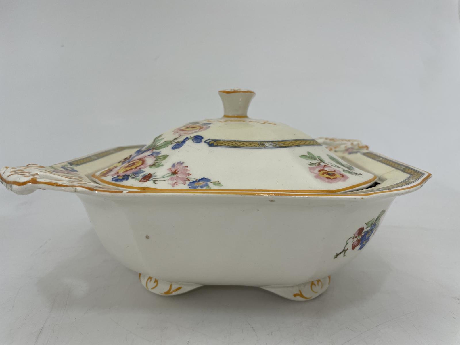 Sheraton Ivory Vegetable Dish with Lid side view