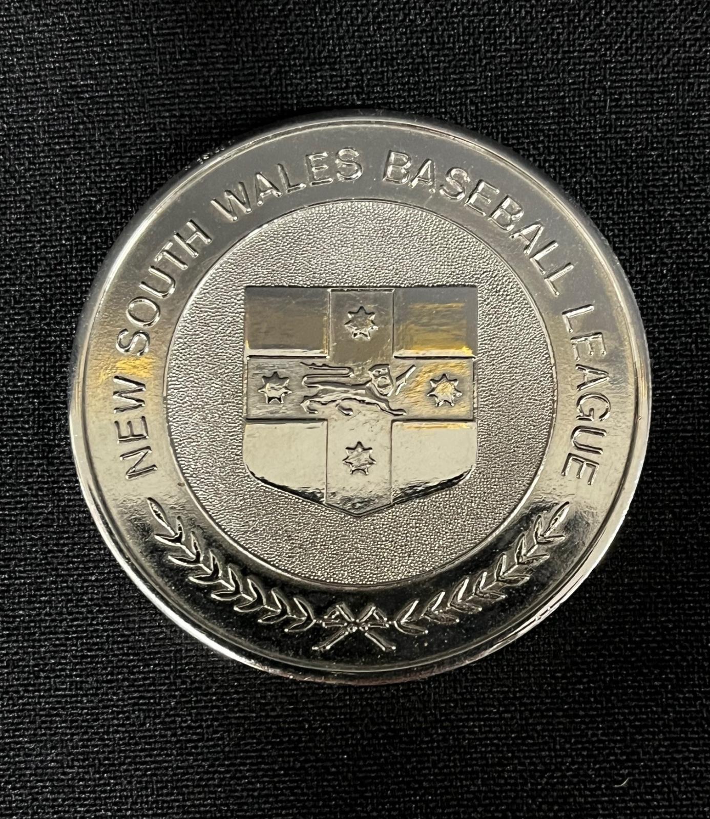 1982 Claxton Shield commemorative medal (obverse)