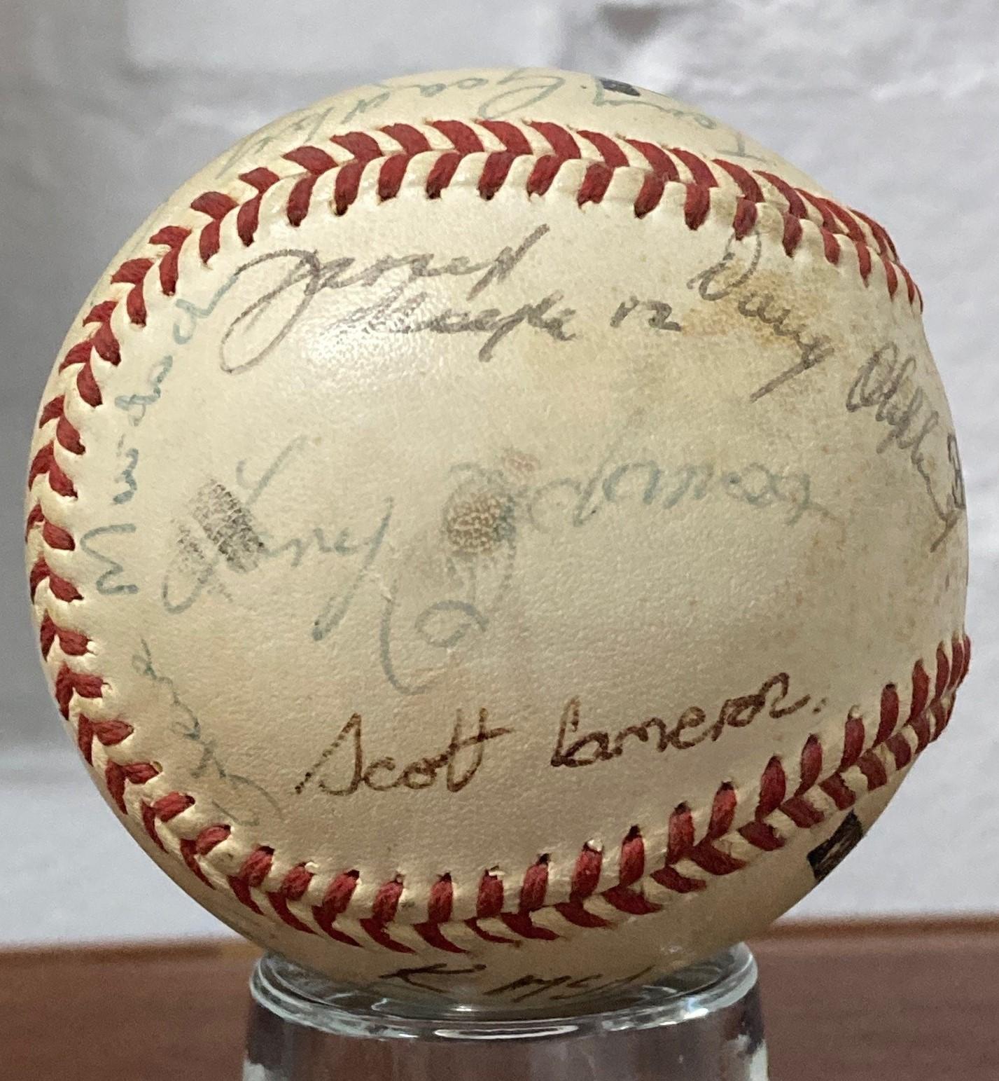 1983 Claxton Shield Series baseball - signatures