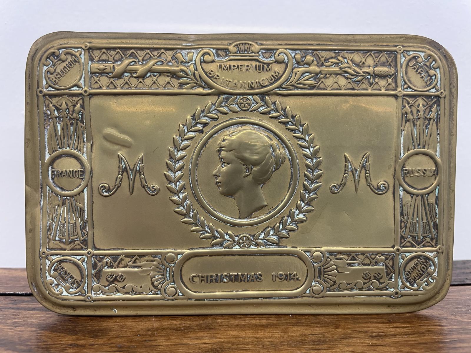 Princess Mary brass gift tin sent to soldiers Christmas, 1914