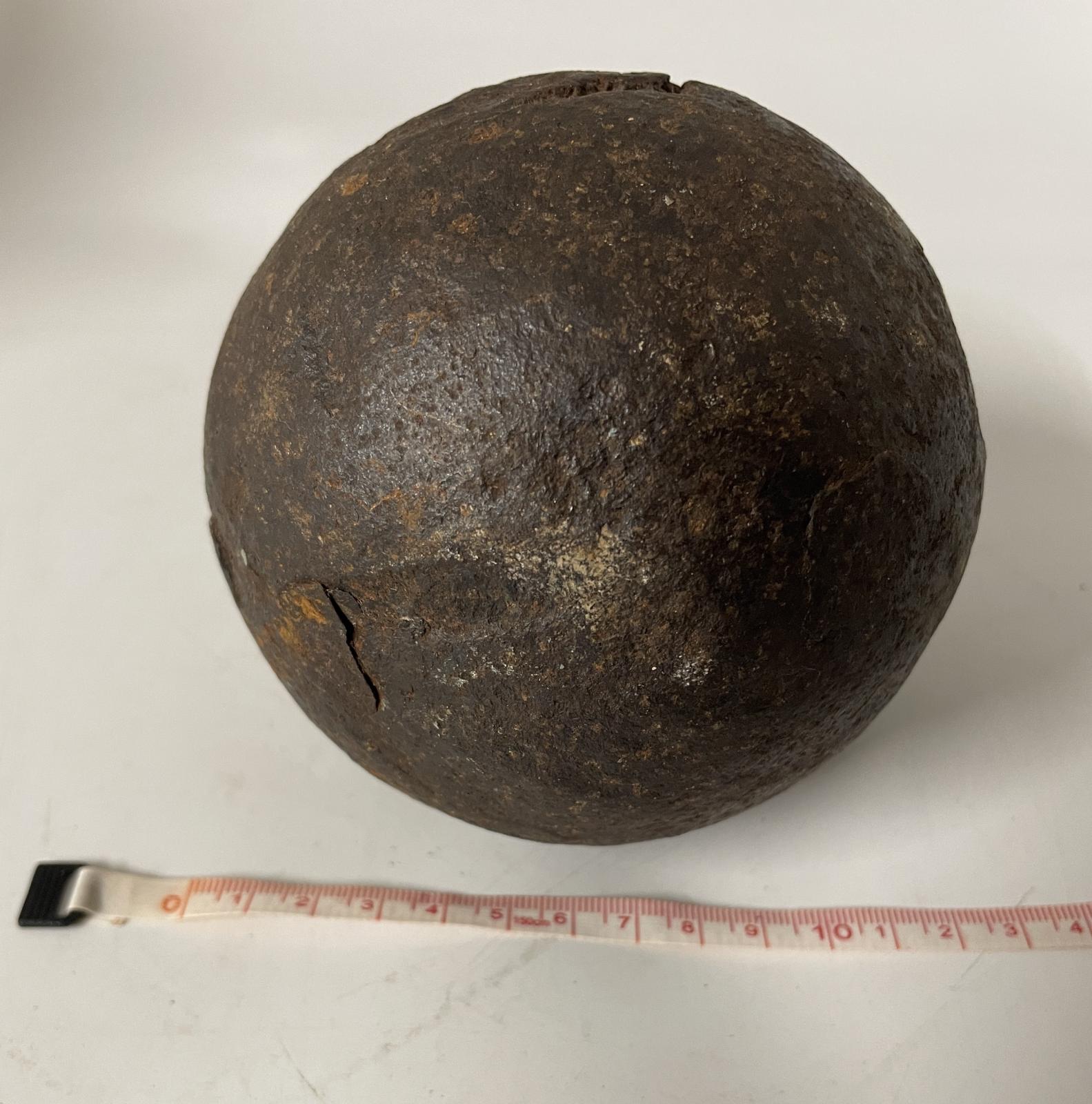 Large Cannon Ball