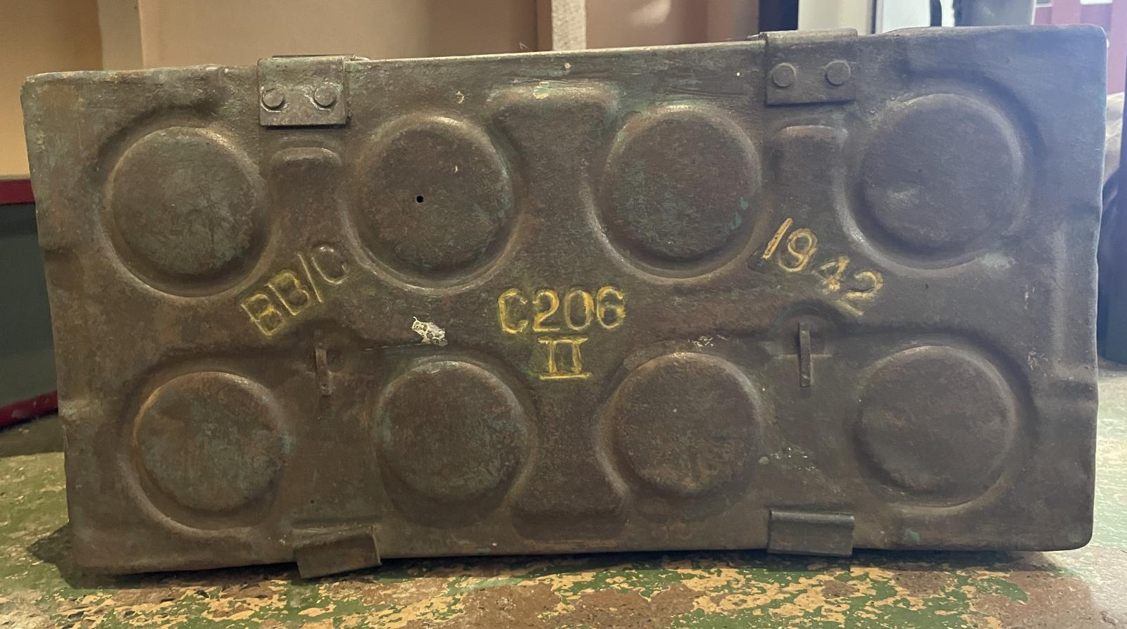 Lid of the  C206 ammunition box 